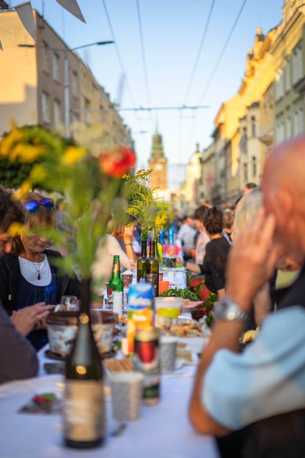 Photography 10 of project The Neighborhood Dinner on Míru Street