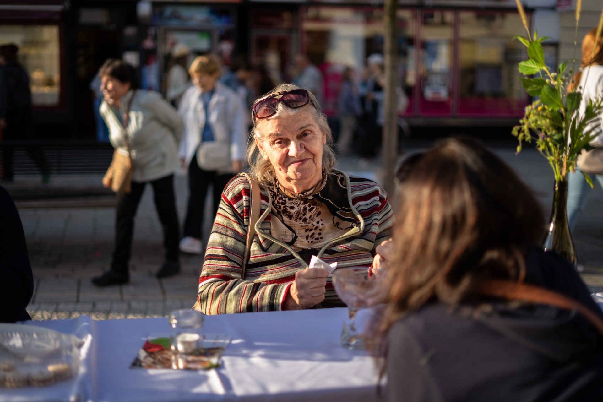 Fotografie 4 projektu STŮL NA MÍRU v Pardubicích