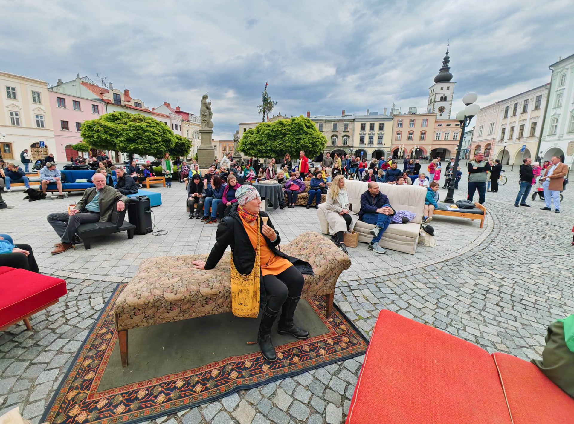 Fotografie 3 projektu NA POHOVKU / oslava narozenin Freuda